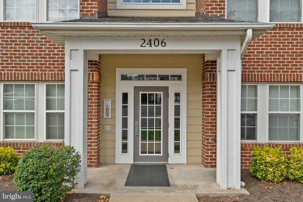 2406 DOMINION DRIVE Unit: 1B