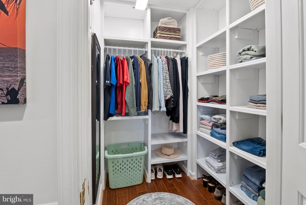 2406 DOMINION DRIVE Unit: 1B
