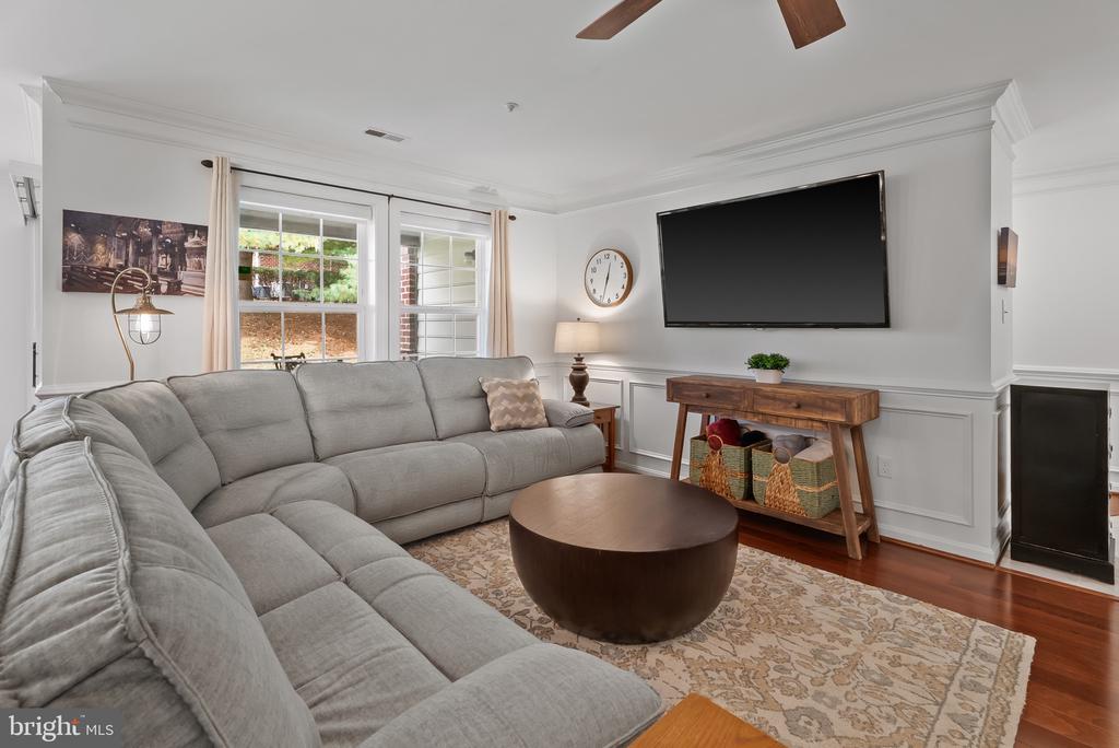 2406 DOMINION DRIVE Unit: 1B