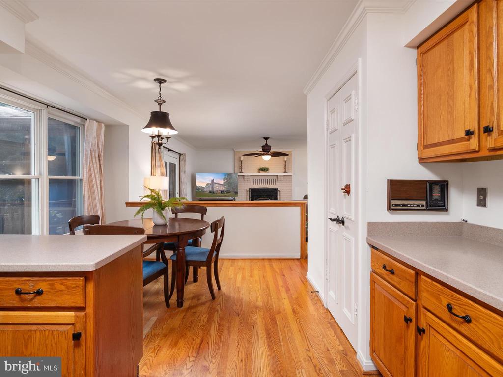 10286 BURLEIGH COTTAGE LANE