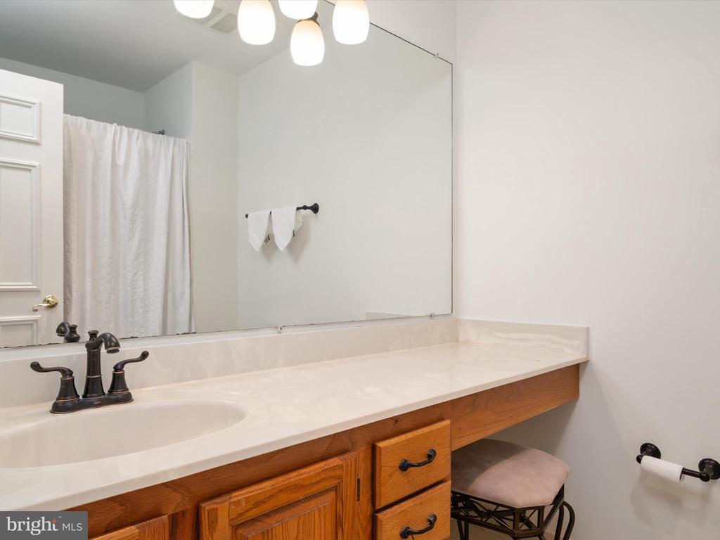 10286 BURLEIGH COTTAGE LANE