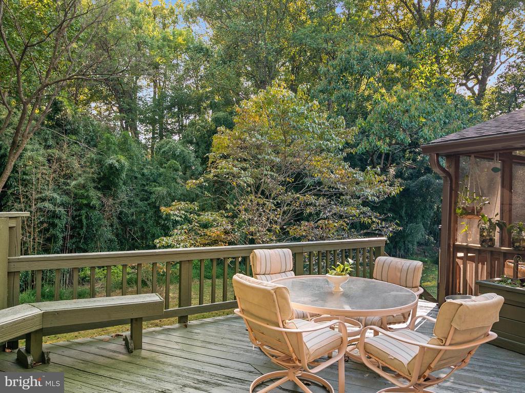 10286 BURLEIGH COTTAGE LANE