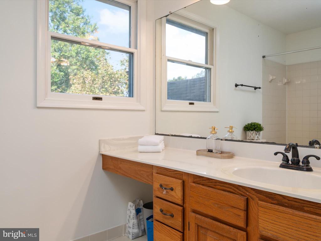 10286 BURLEIGH COTTAGE LANE