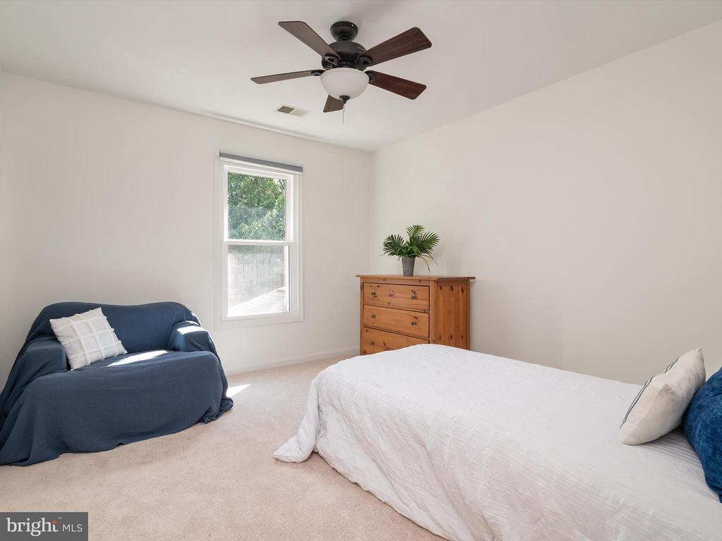 10286 BURLEIGH COTTAGE LANE
