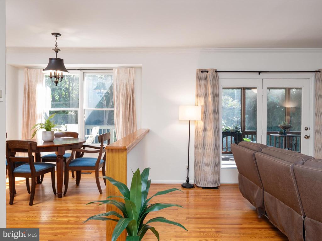 10286 BURLEIGH COTTAGE LANE