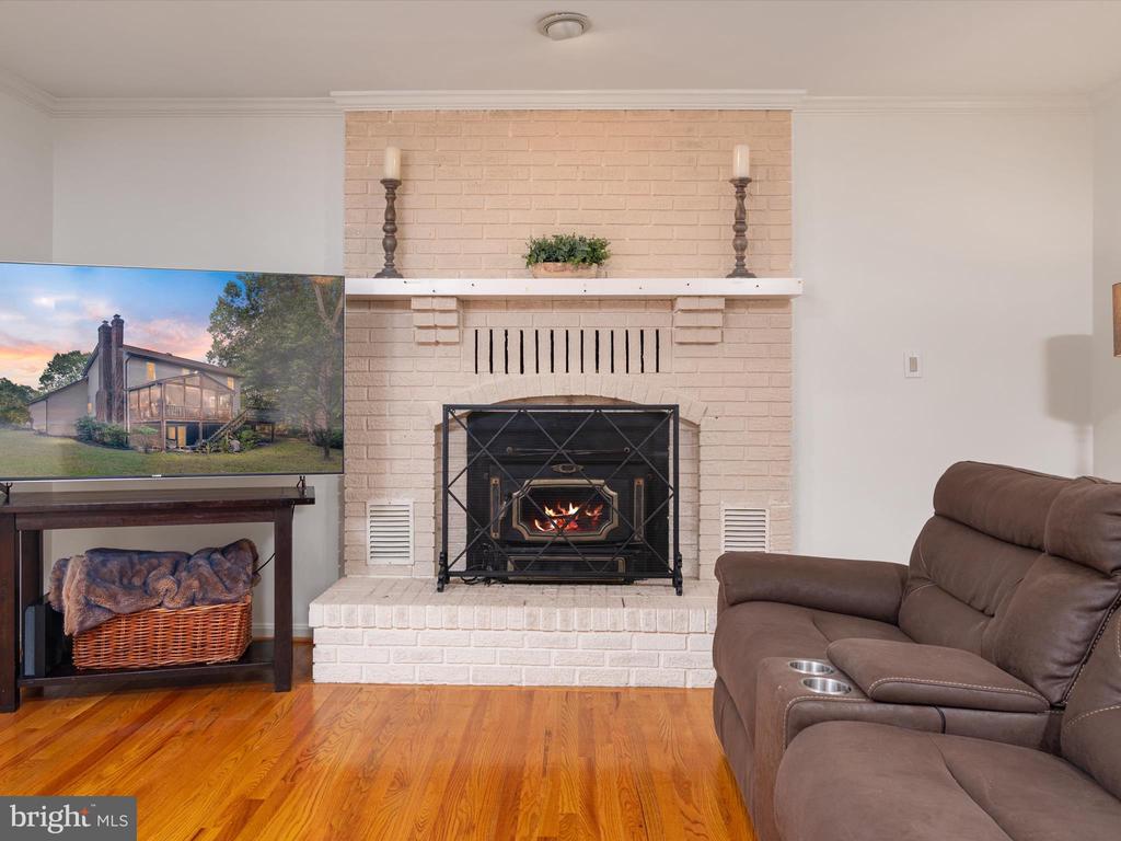 10286 BURLEIGH COTTAGE LANE
