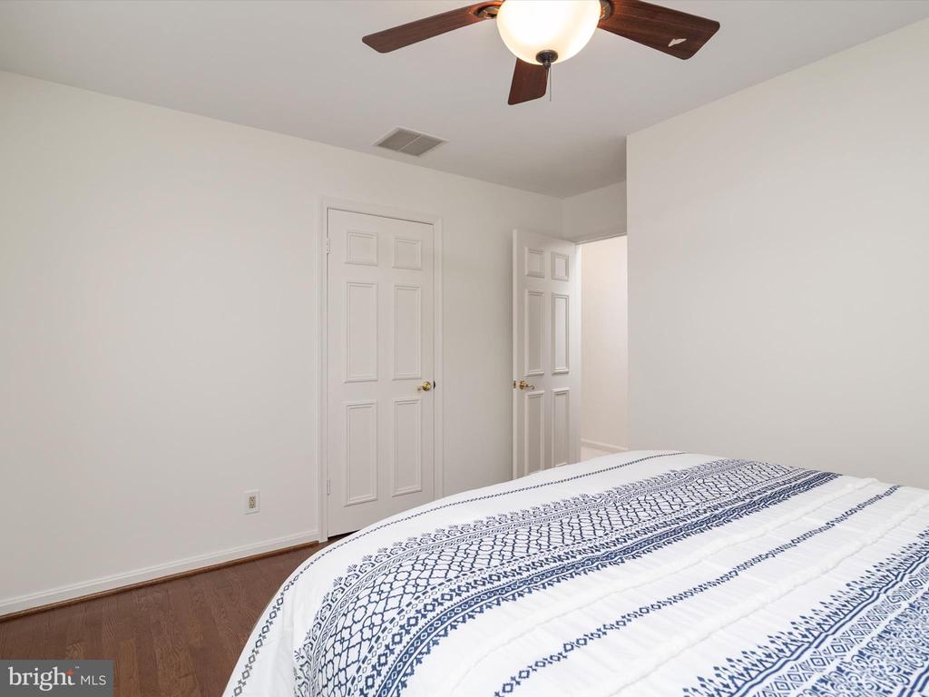 10286 BURLEIGH COTTAGE LANE