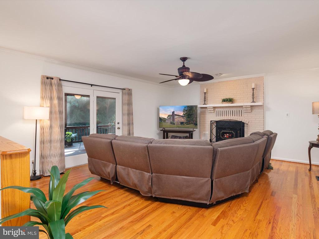 10286 BURLEIGH COTTAGE LANE