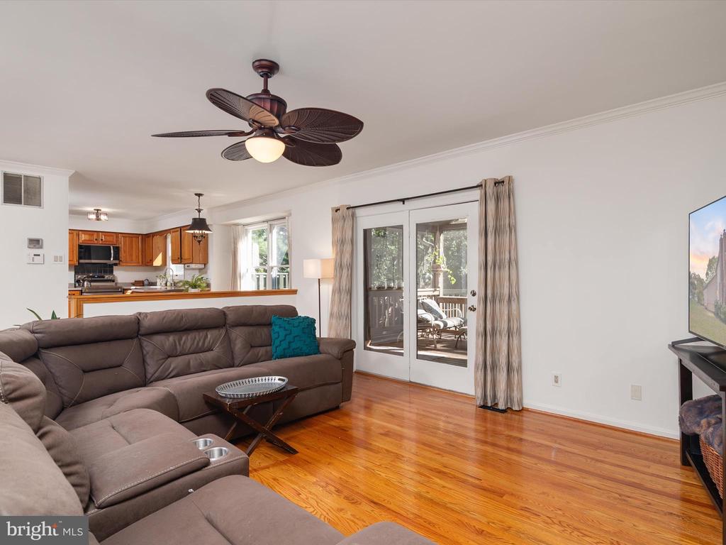 10286 BURLEIGH COTTAGE LANE