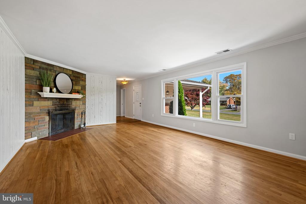 19724 MEREDITH DRIVE