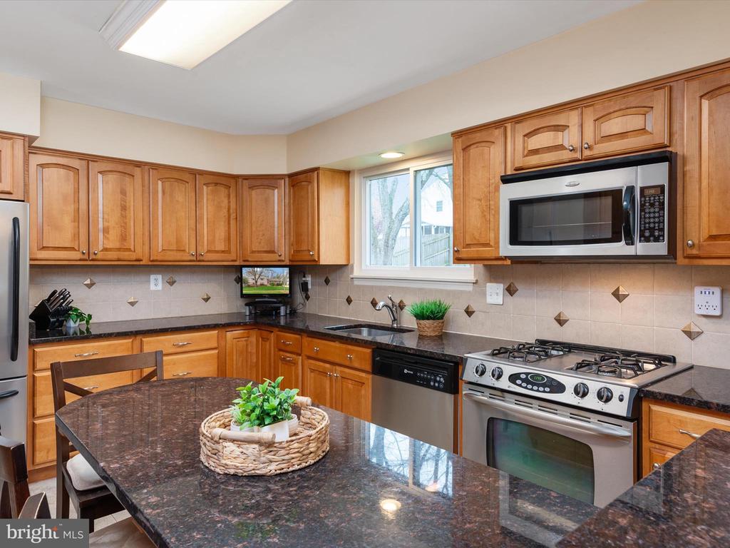 11804 MONTAGUE DRIVE