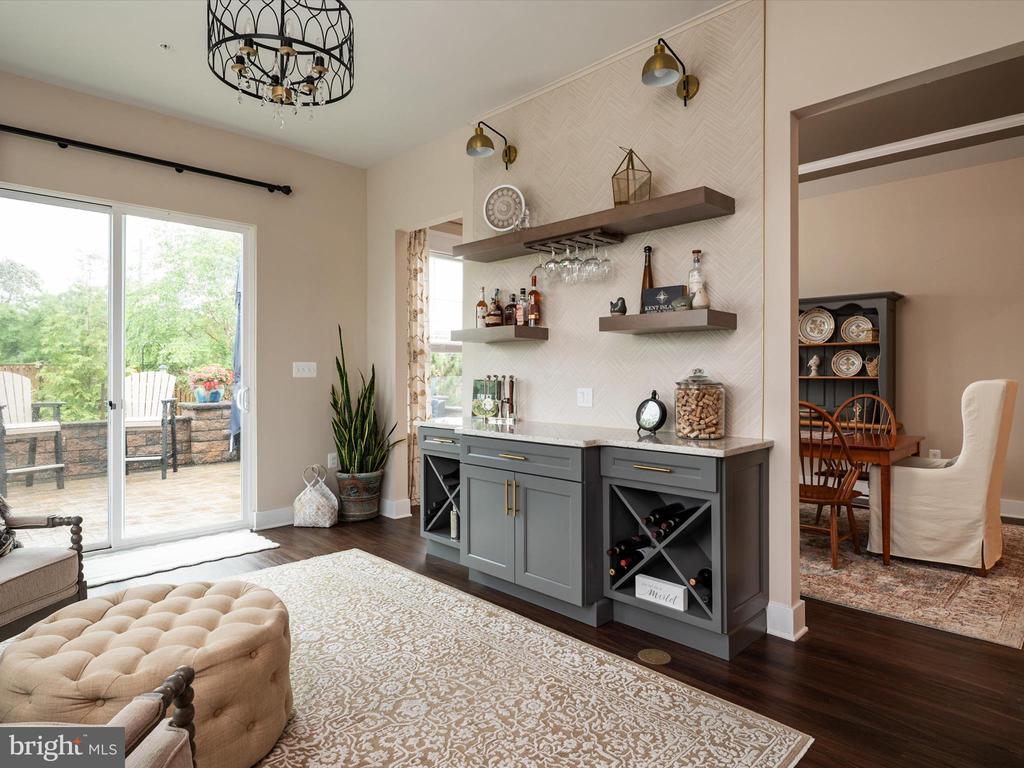 320 BAYBERRY DRIVE