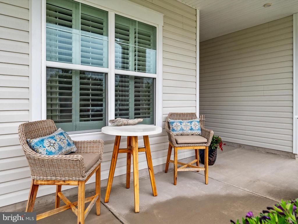 320 BAYBERRY DRIVE