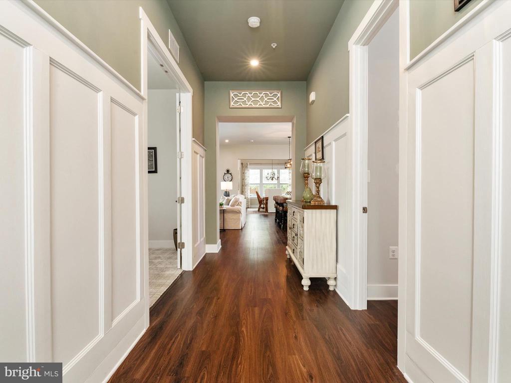 320 BAYBERRY DRIVE