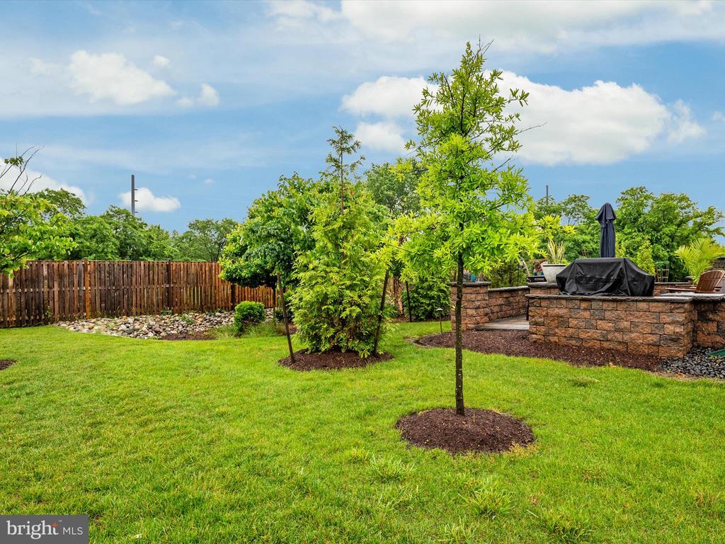 320 BAYBERRY DRIVE