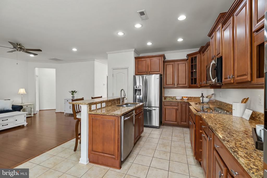 717 HARMONY WAY