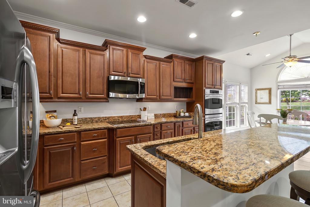 717 HARMONY WAY