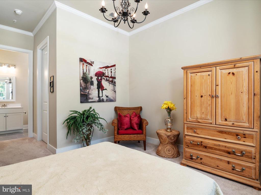 124 NIGHTHAWK DRIVE