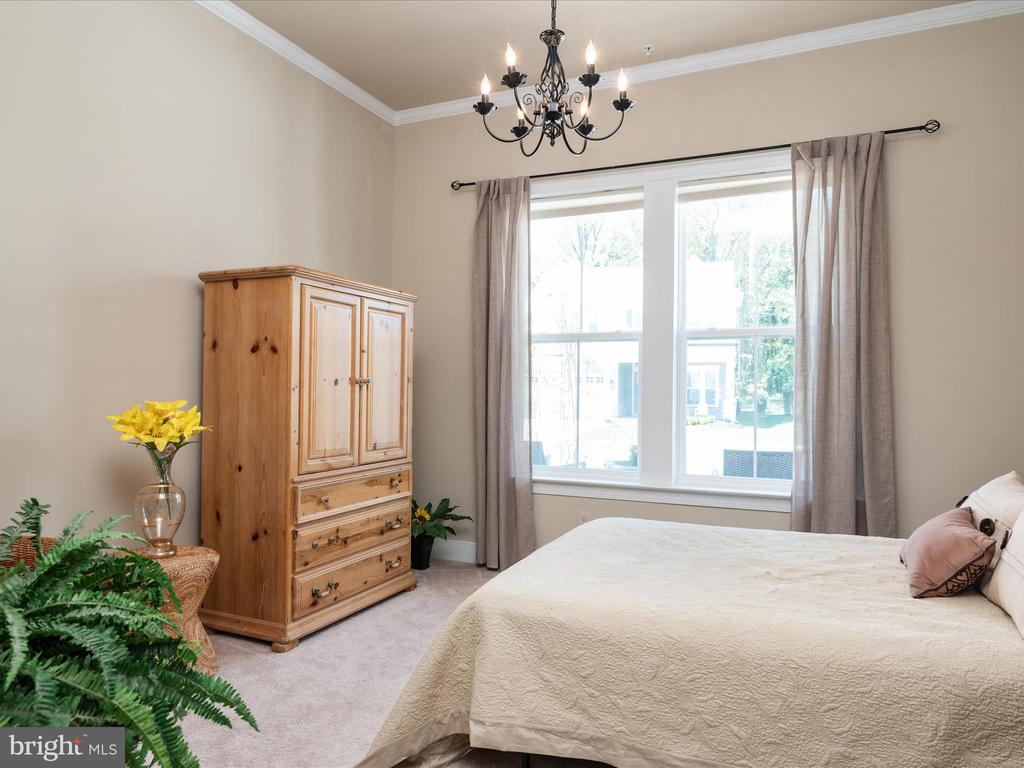 124 NIGHTHAWK DRIVE