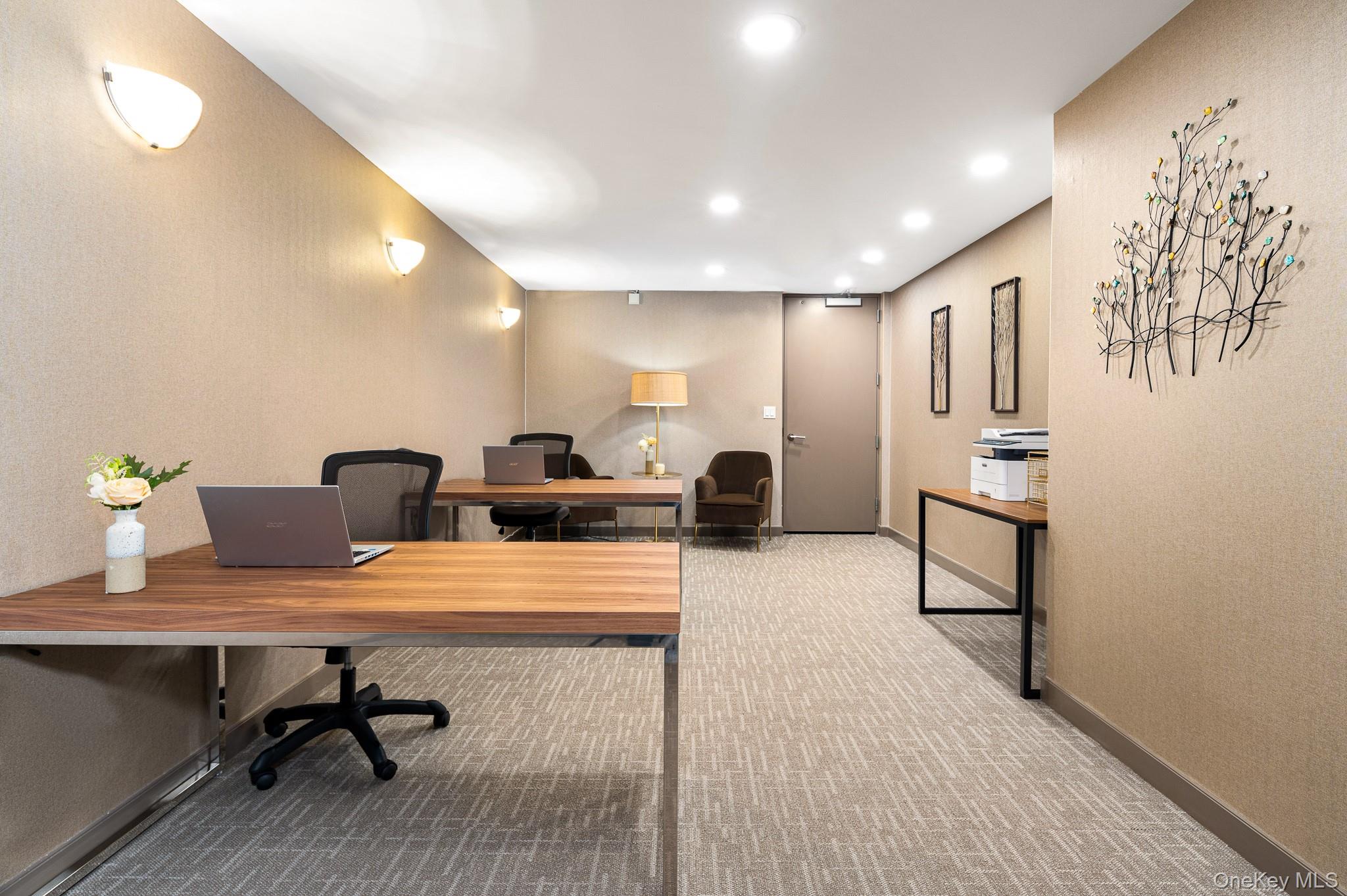 10 City Place Unit: 31F