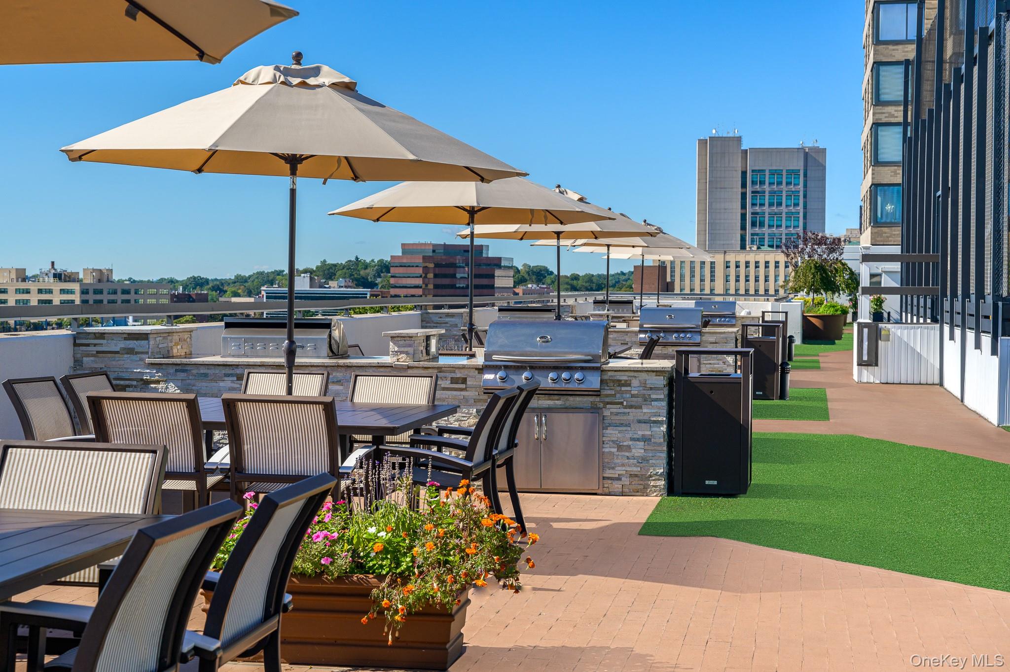 10 City Place Unit: 31F