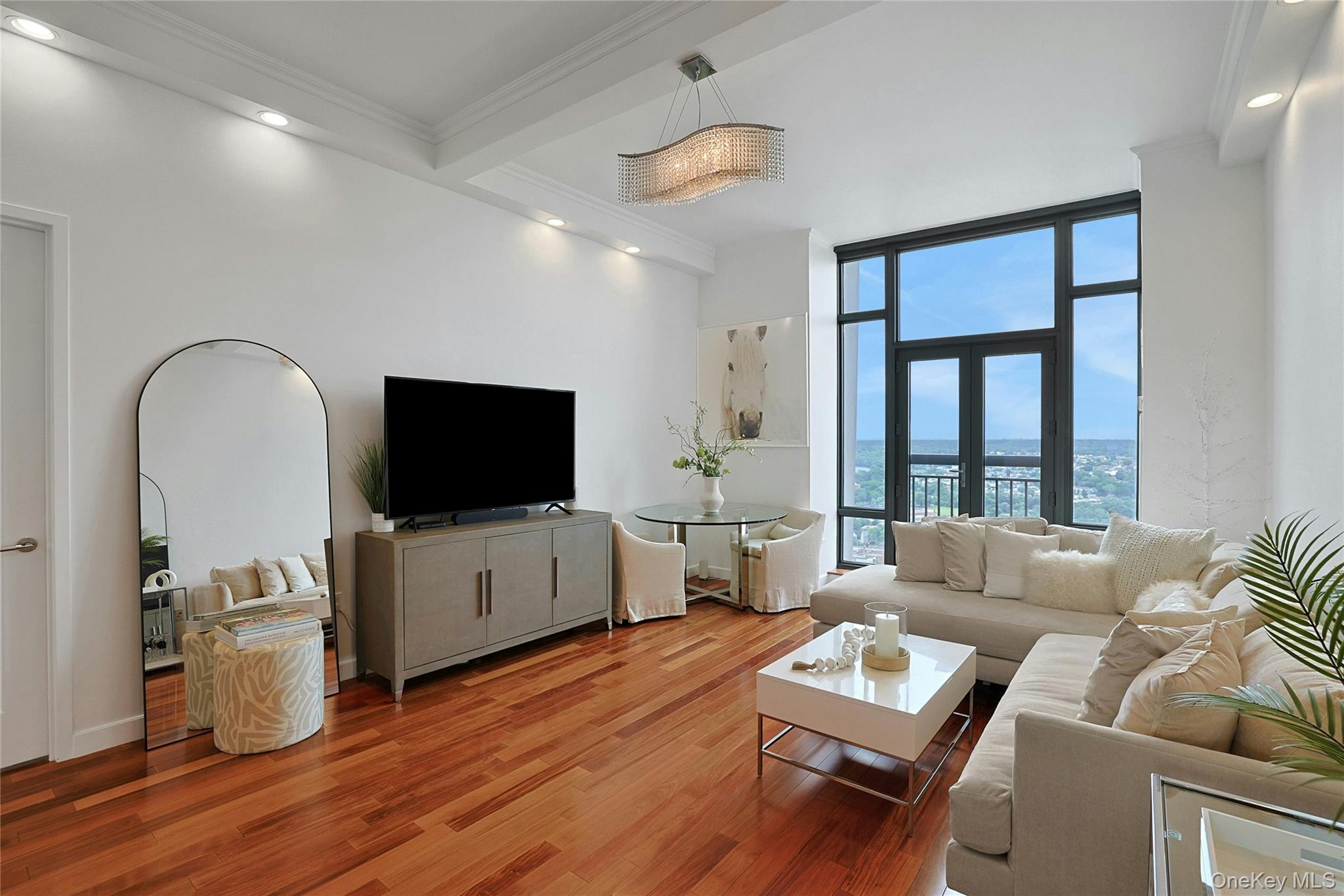 10 City Place Unit: 31F