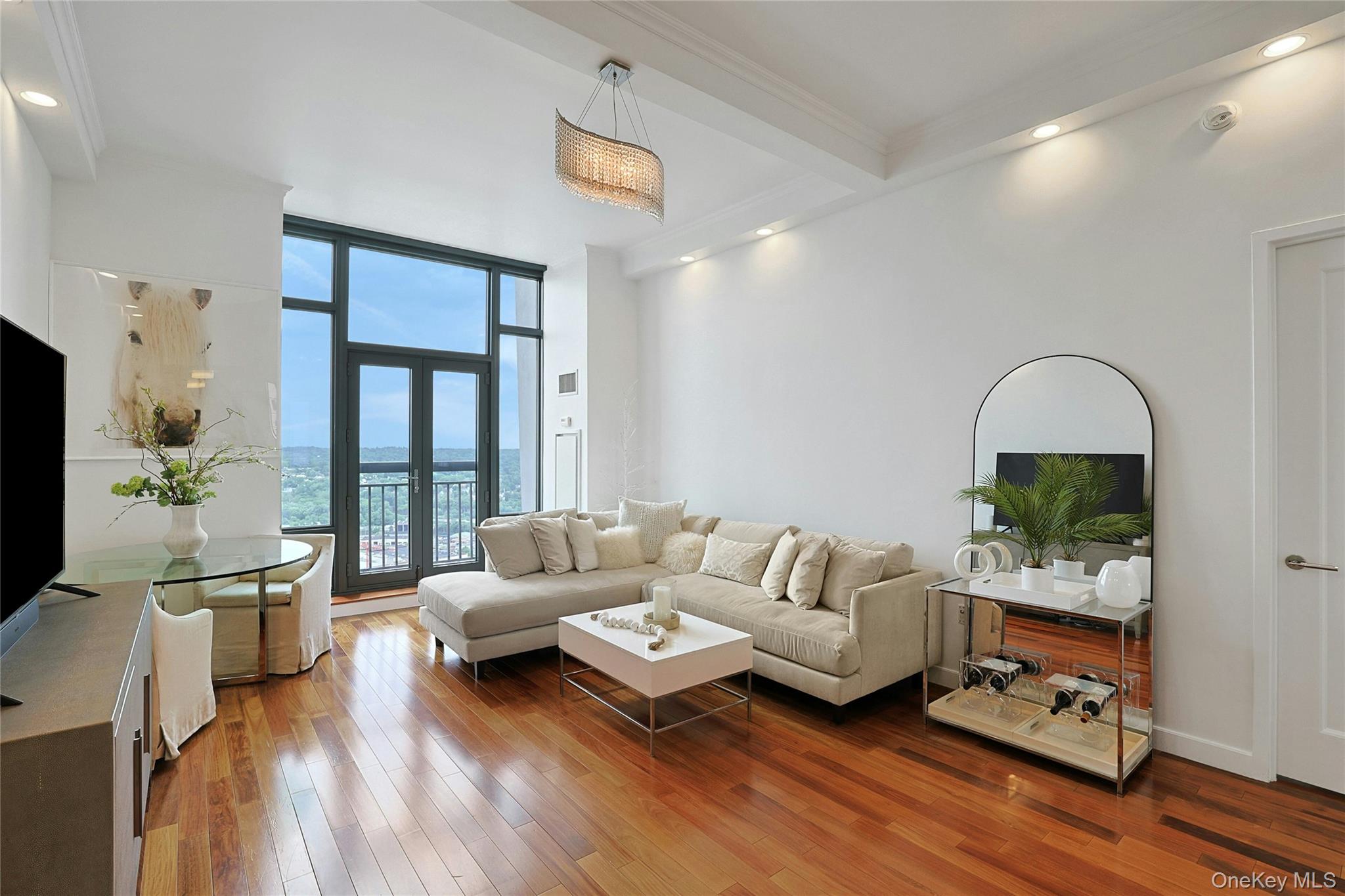 10 City Place Unit: 31F