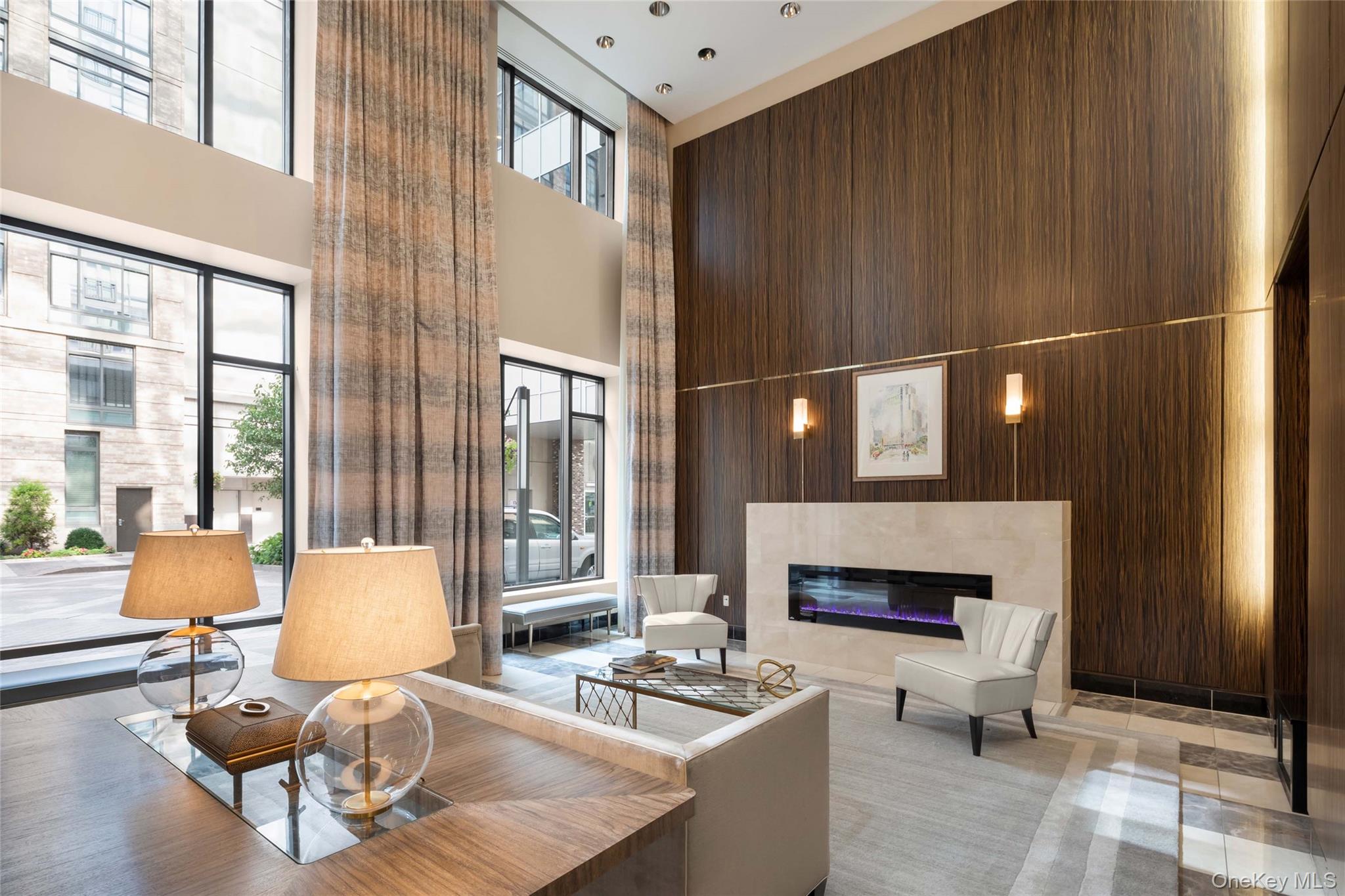 10 City Place Unit: 31F