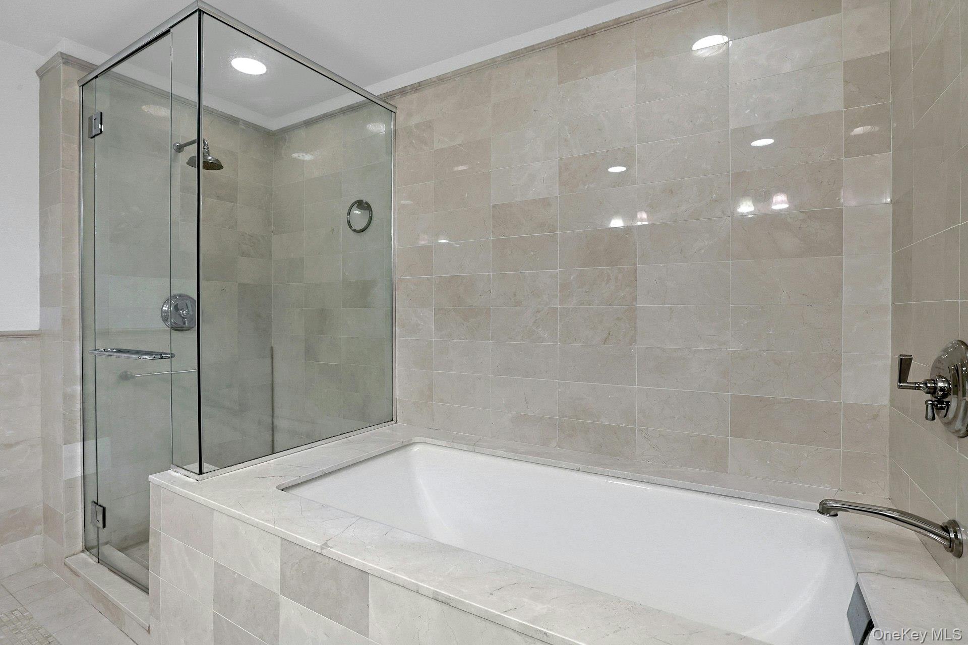 10 City Place Unit: 9G