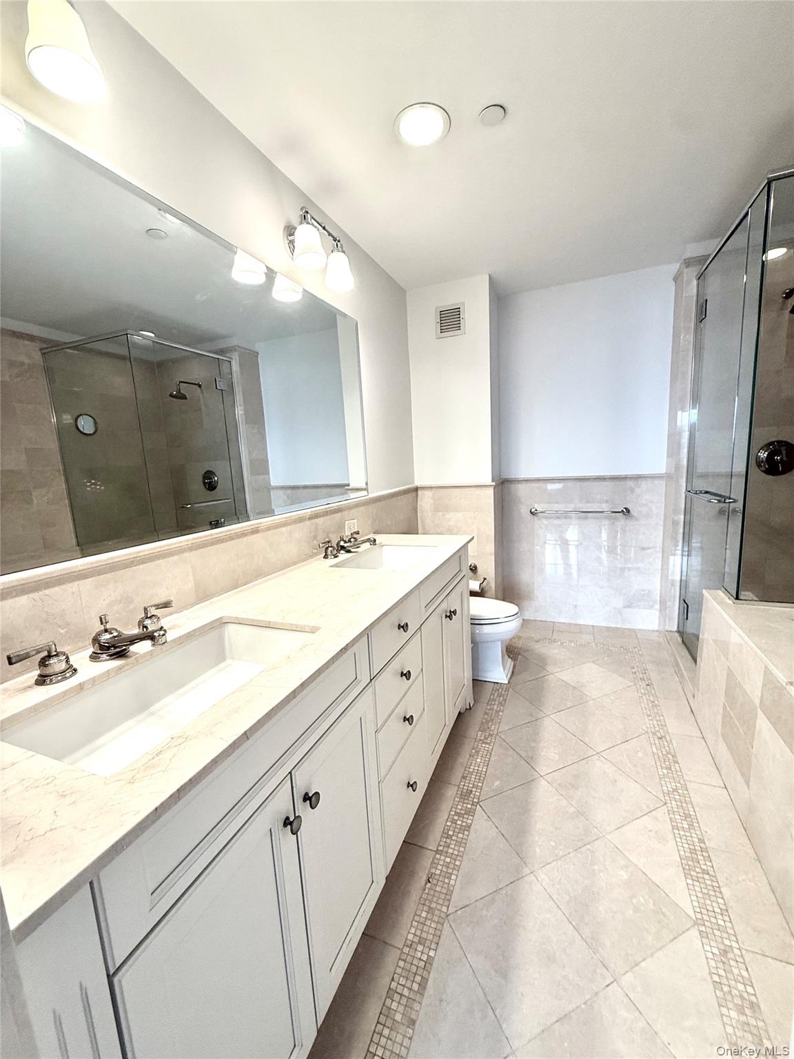10 City Place Unit: 9G