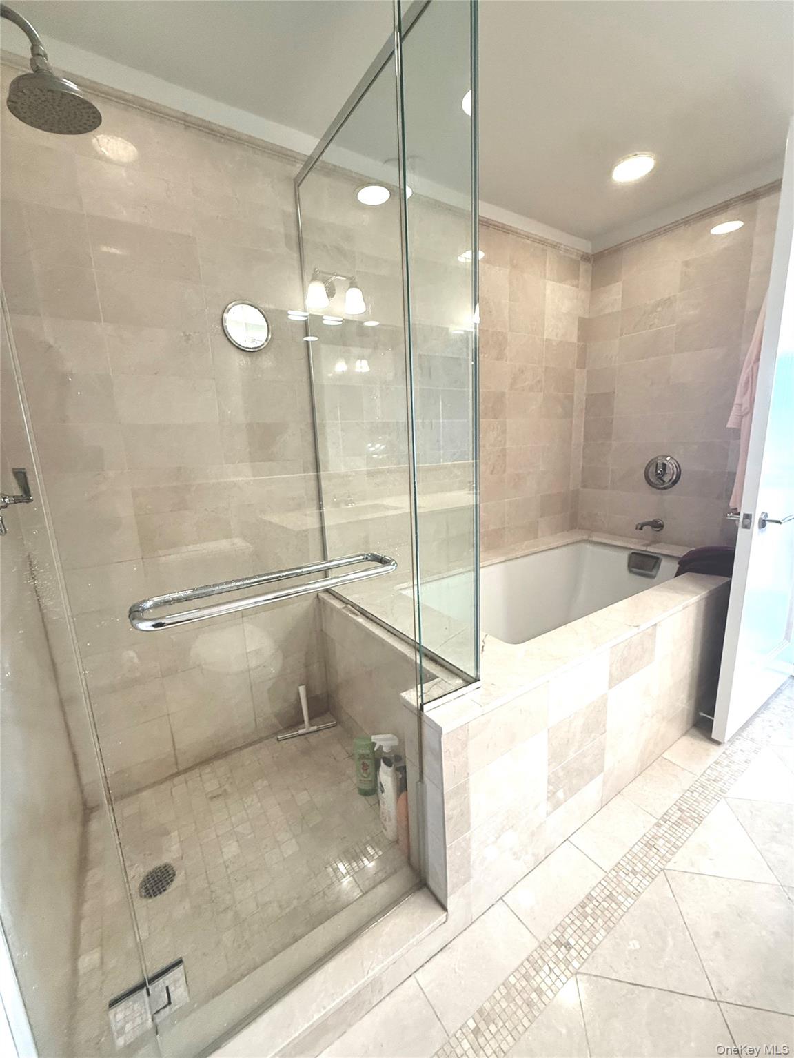 10 City Place Unit: 9G