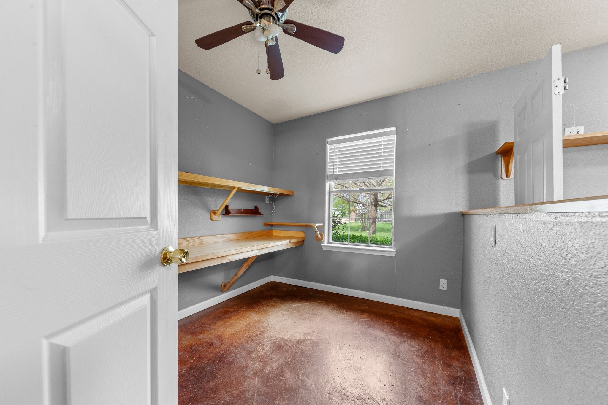 1065 W Hillyard Road