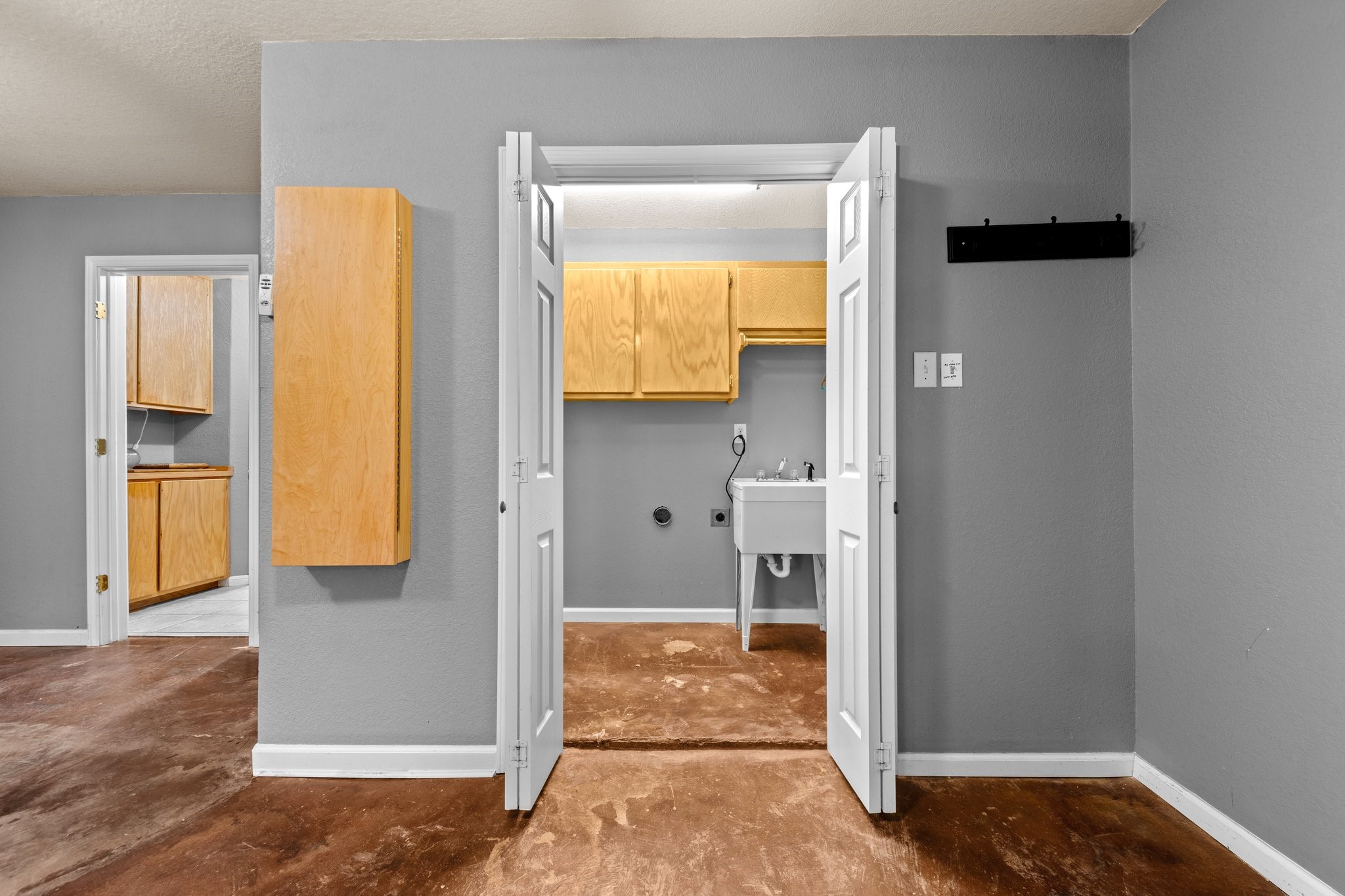 1065 W Hillyard Road