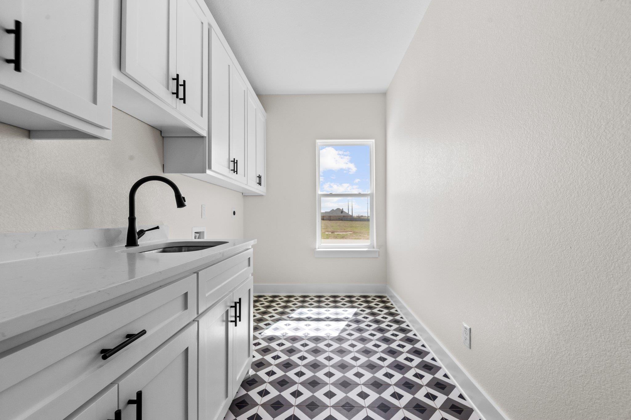 1425 King Ranch RD