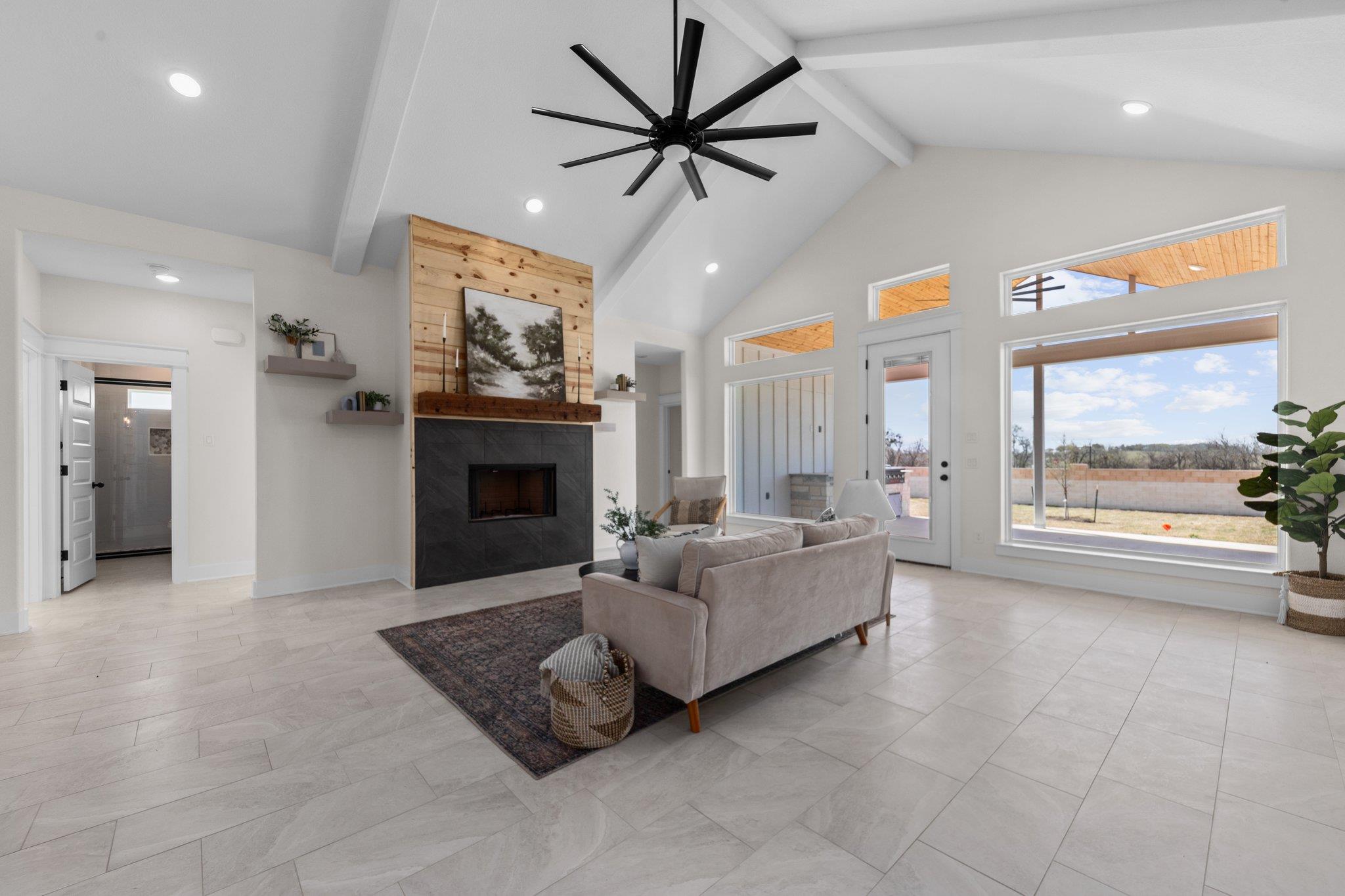 1425 King Ranch RD