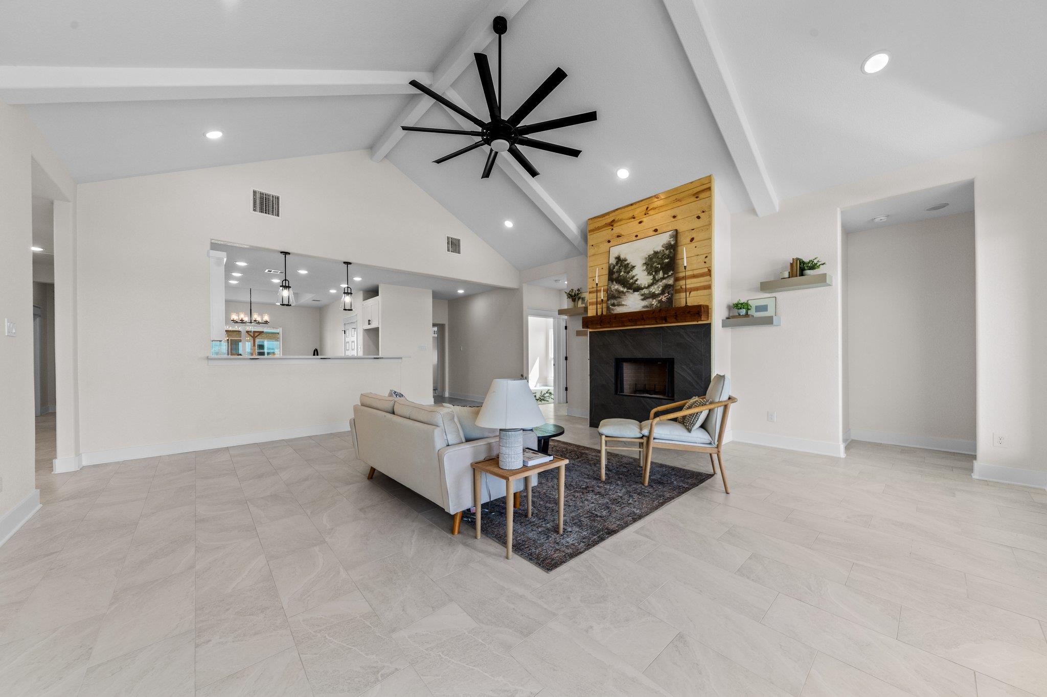 1425 King Ranch RD