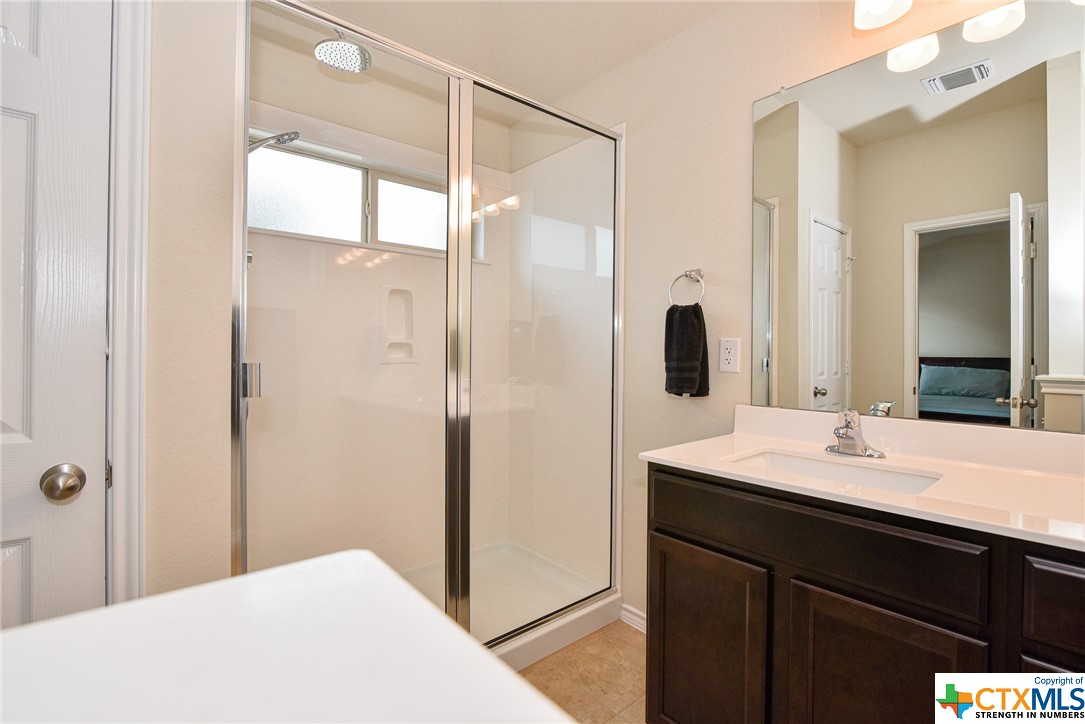 1805 Cow House Court