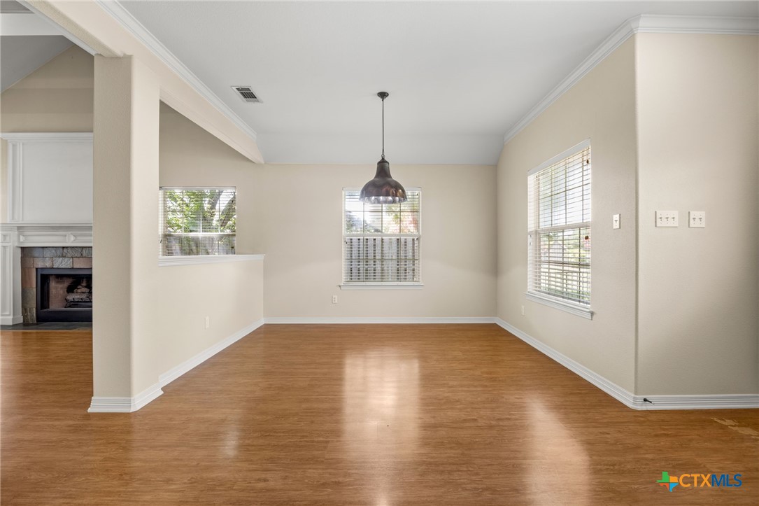 3802 Whispering Oaks