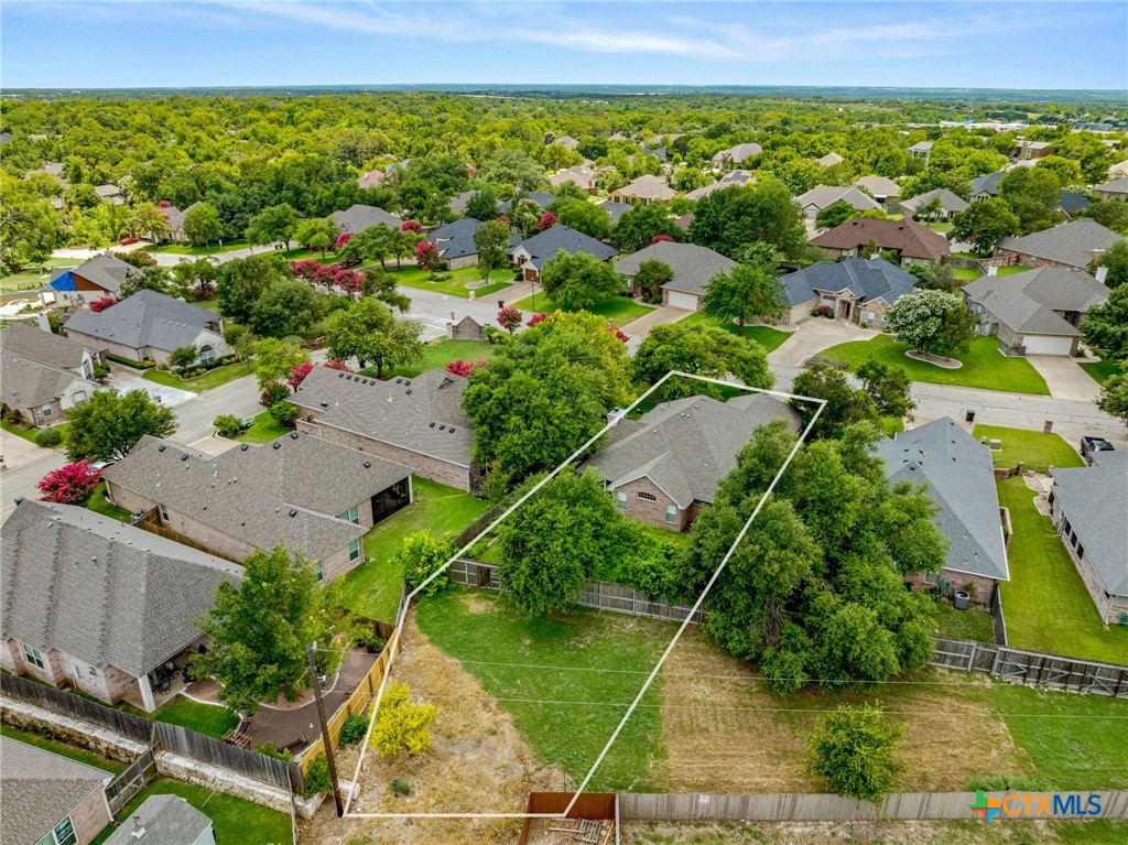 3802 Whispering Oaks