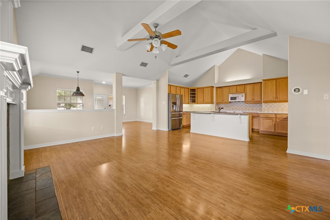 3802 Whispering Oaks