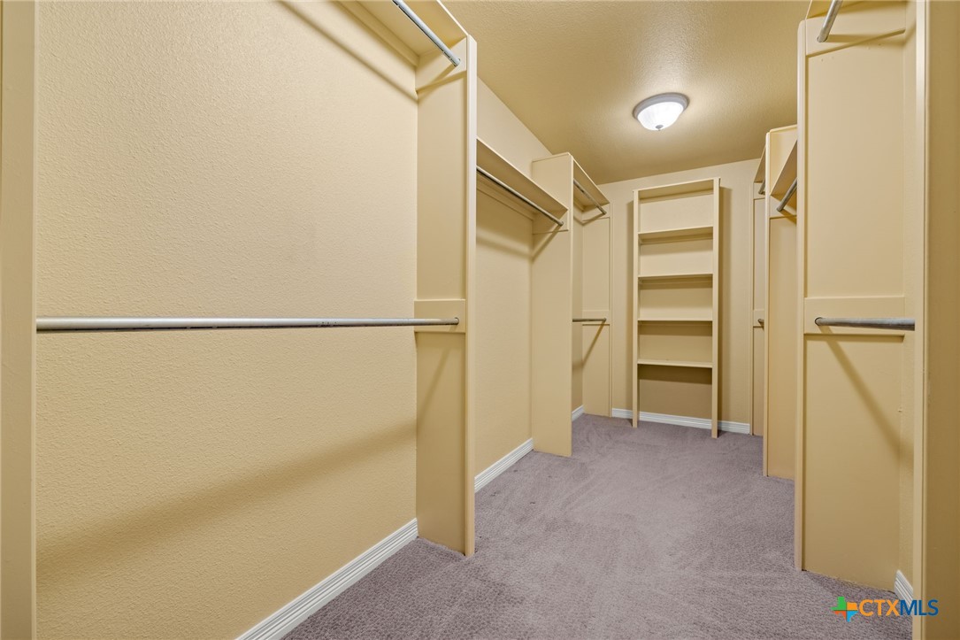 3802 Whispering Oaks