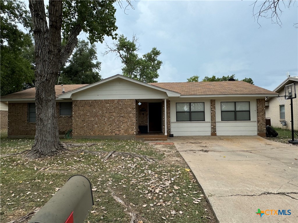 1400 Baldridge Drive