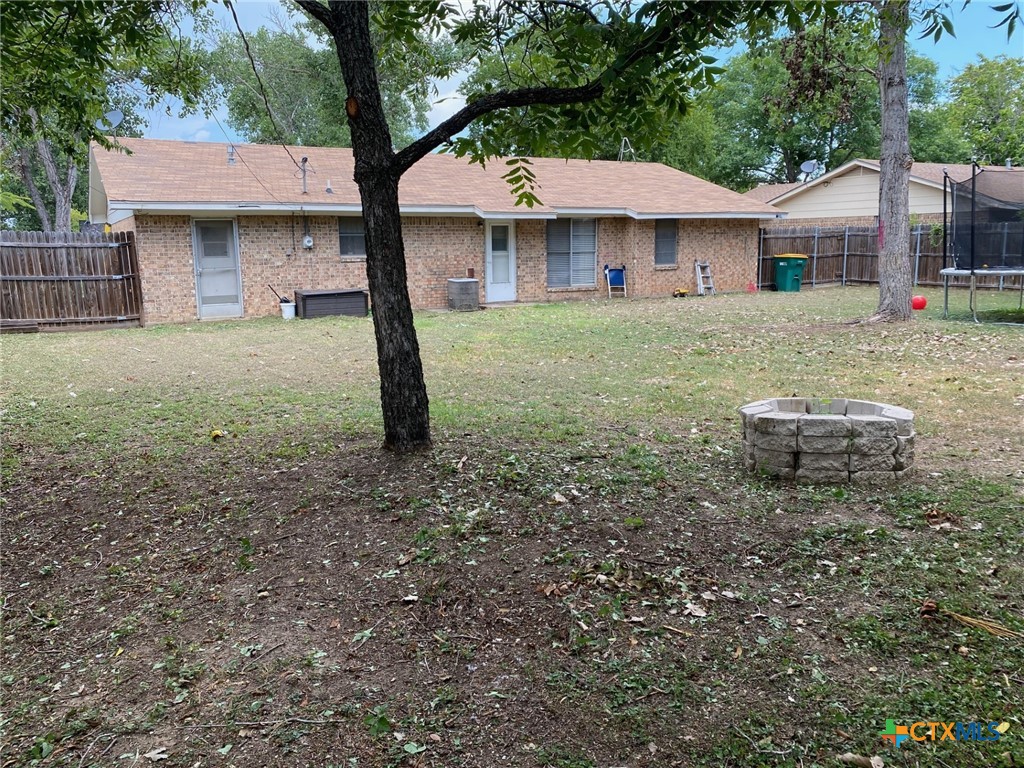 1400 Baldridge Drive