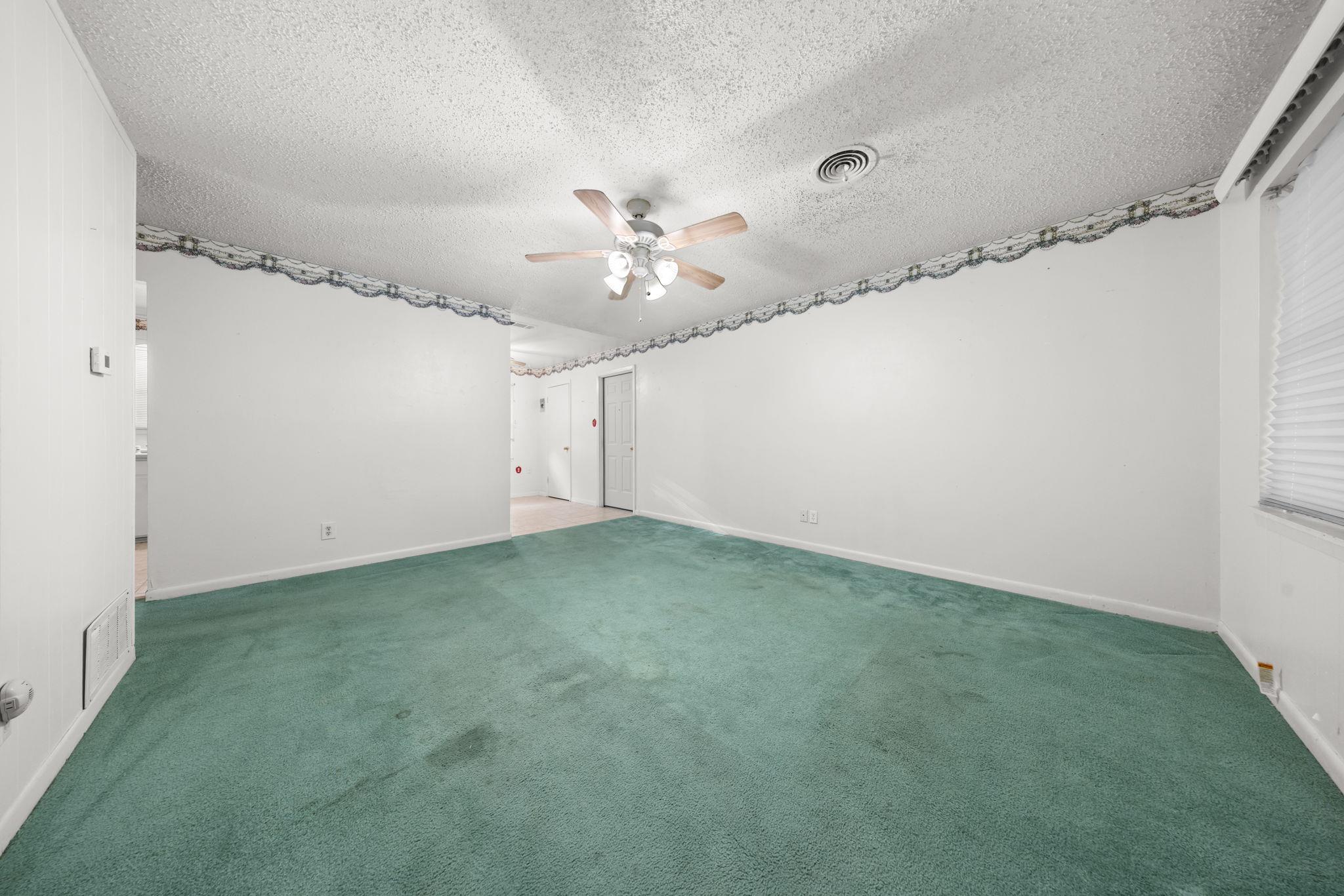 1213 Bonnie DR