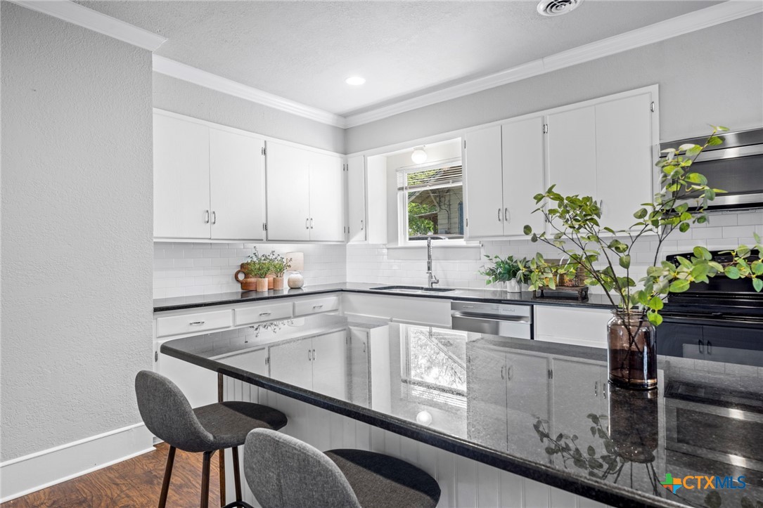 114 E 10th Avenue