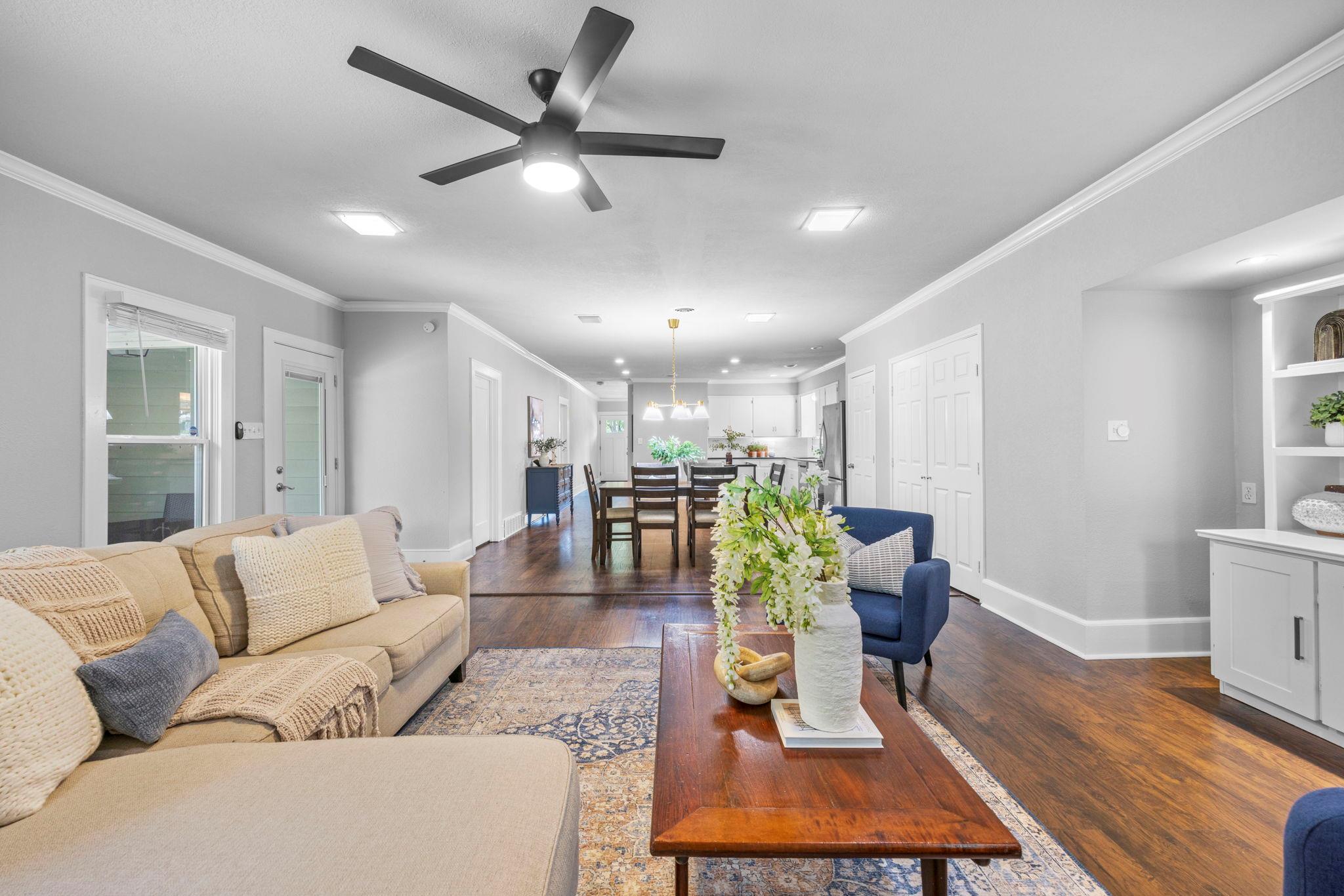 114 E 10th Ave