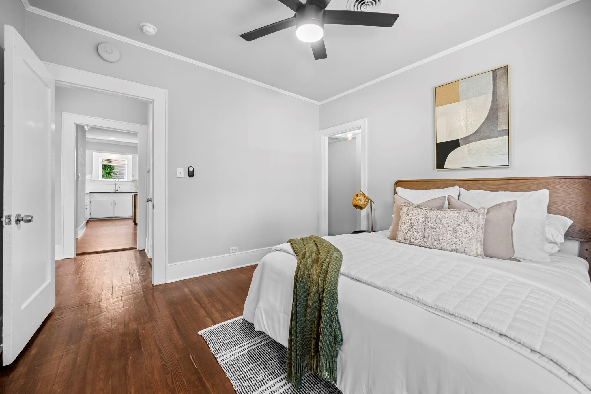 114 E 10th Ave