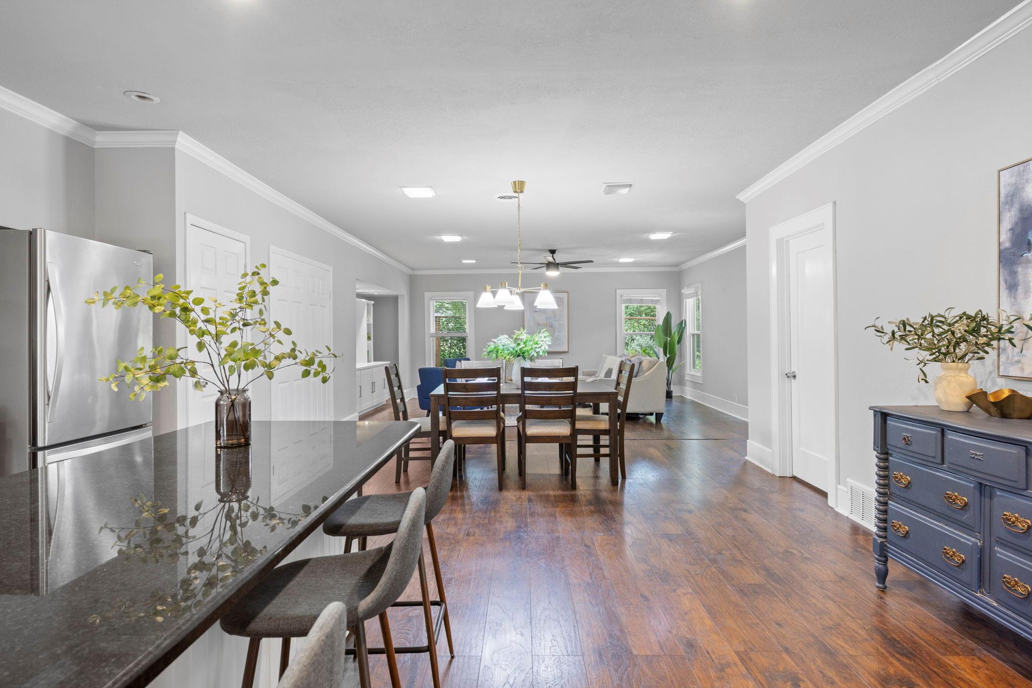 114 E 10th Ave