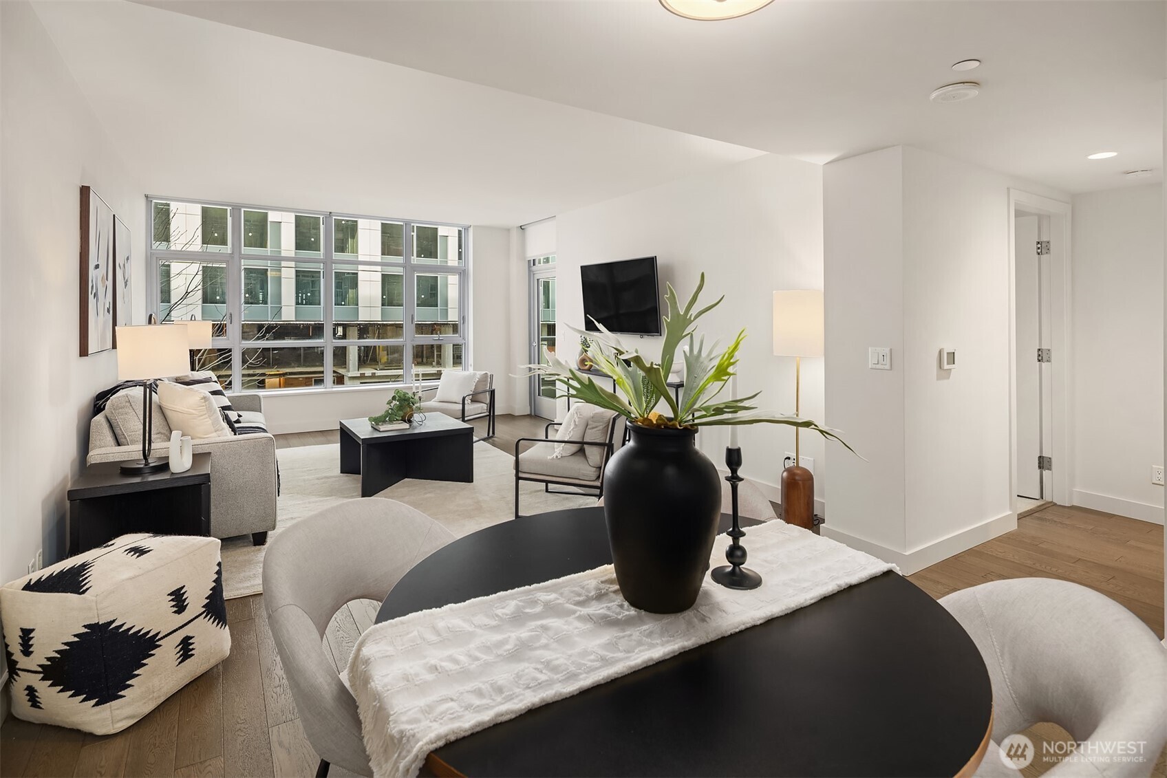 588 Bell Street Unit: 201S