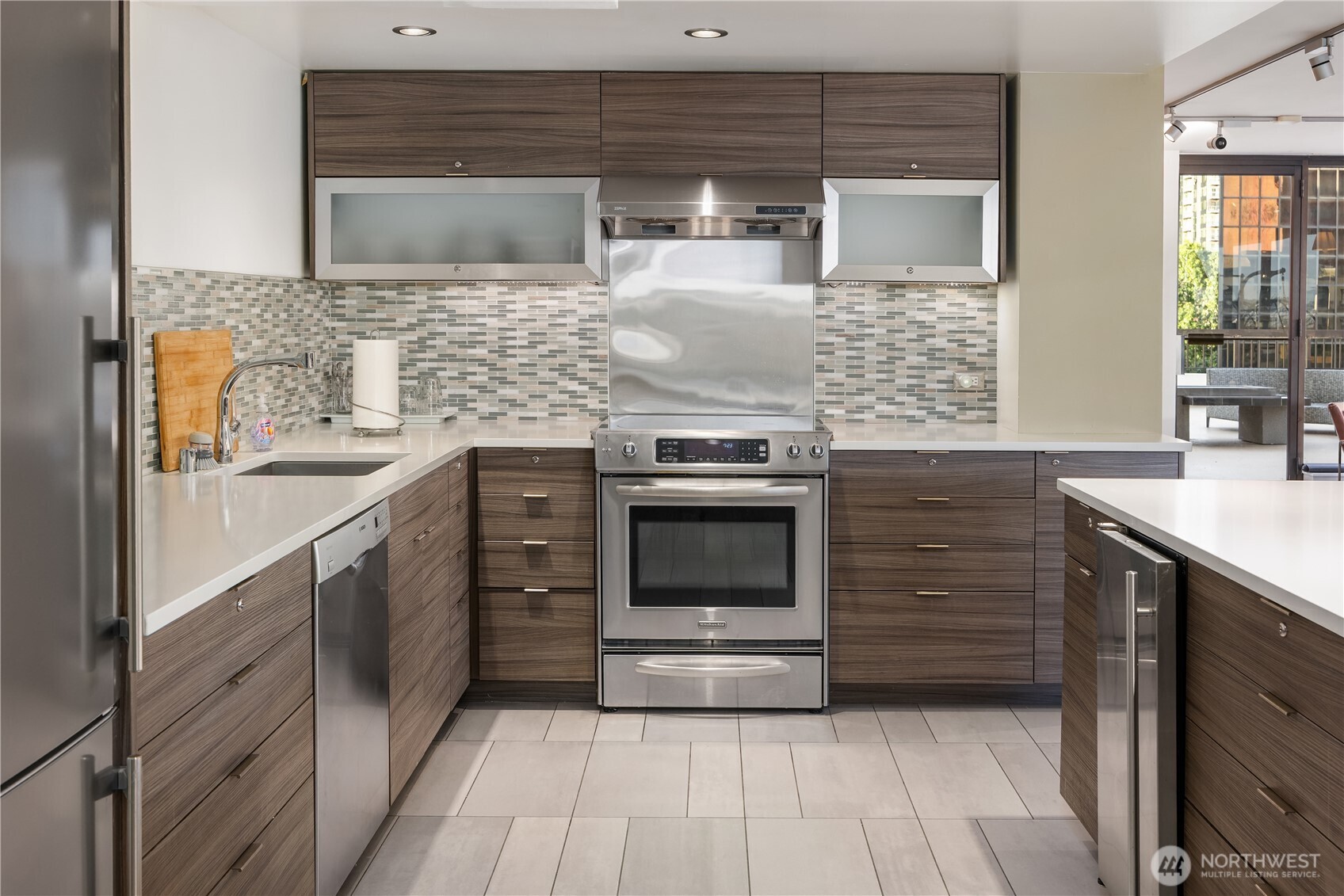 2201 3rd Avenue Unit: 801
